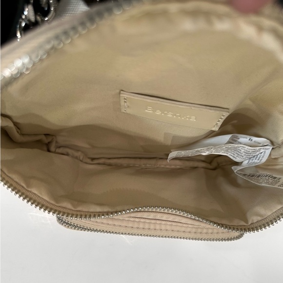 🤎Bershka Shoulder Bag - Tan (NWT)🤎 - Picture 11 of 11